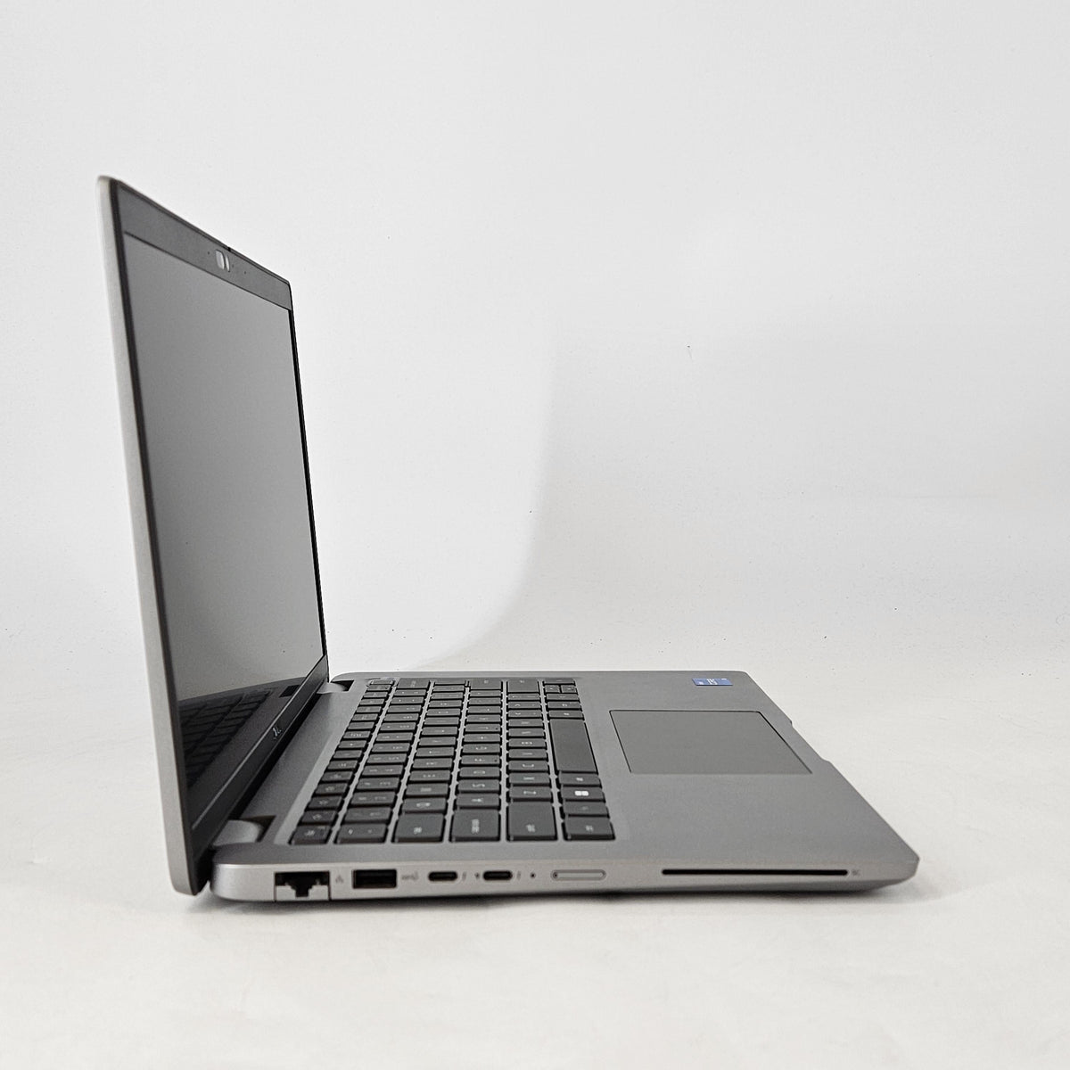 Latitude 5440 14 Gray 1.6 GHz Intel Core i5 13th Gen. 16GB RAM 512GB Solid State Drive