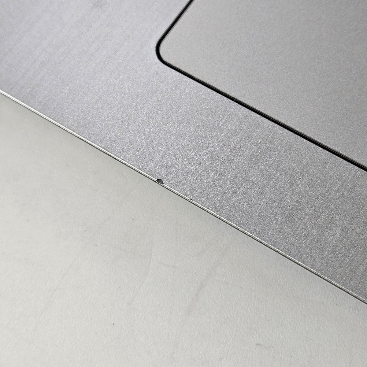 Lenovo IdeaPad 3i 15.6 Silver 1.2 GHz Intel Core i3 10th Gen. 8GB RAM 256GB Solid State Drive