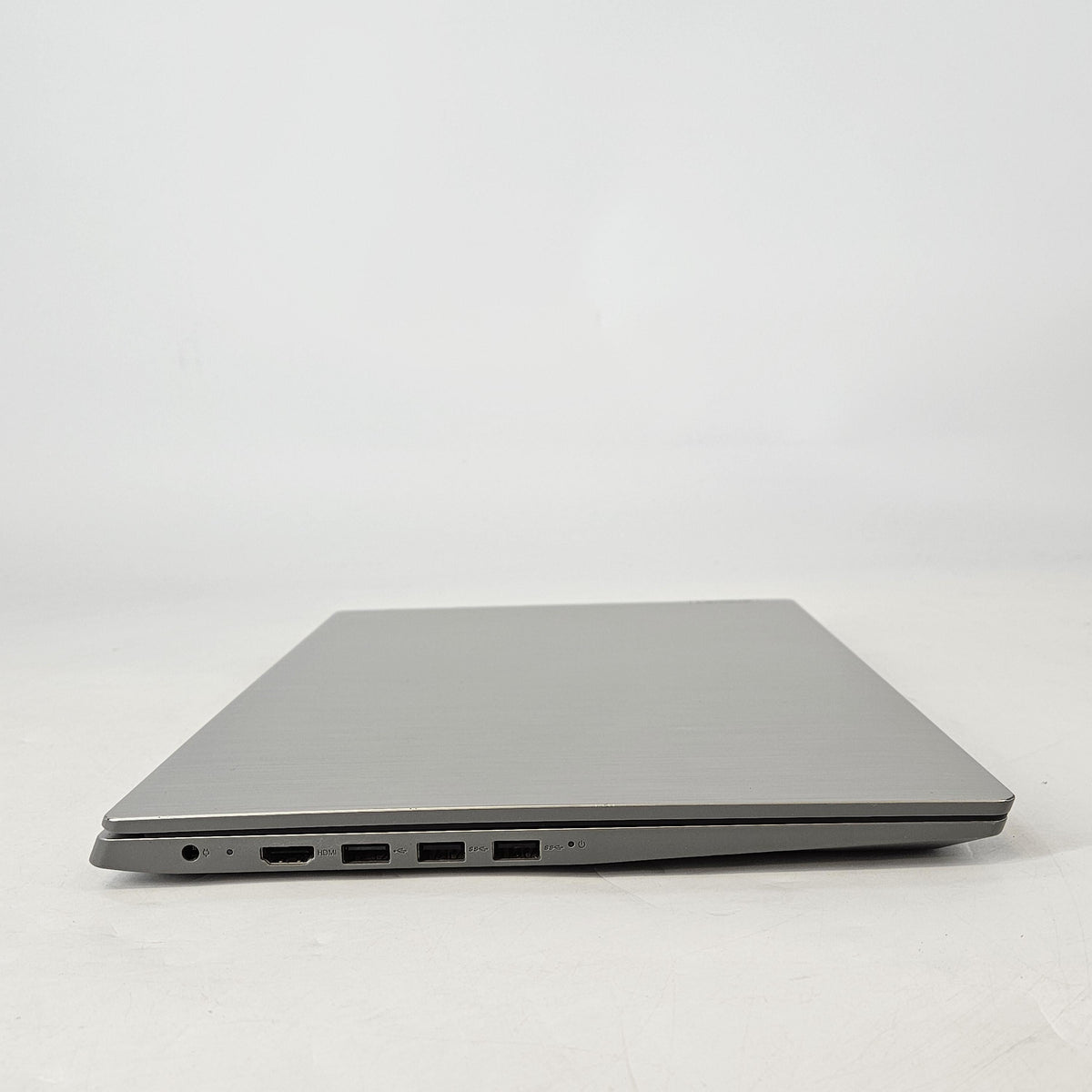 Lenovo IdeaPad 3i 15.6 Silver 1.2 GHz Intel Core i3 10th Gen. 8GB RAM 256GB Solid State Drive