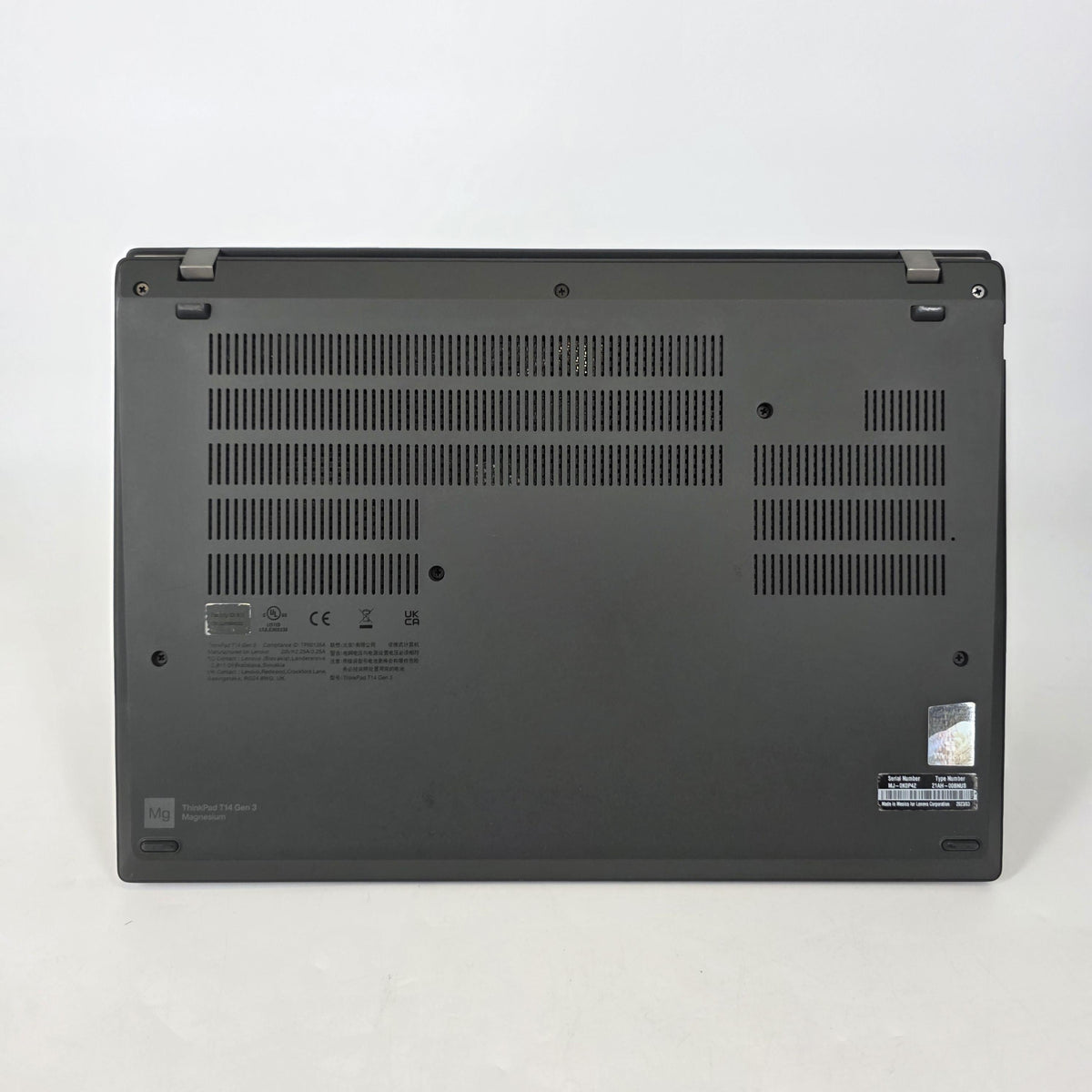 Lenovo ThinkPad T14 Gen 3 Black 2.2 GHz Intel Core i7 12th Gen. 16GB RAM 512GB Solid State Drive