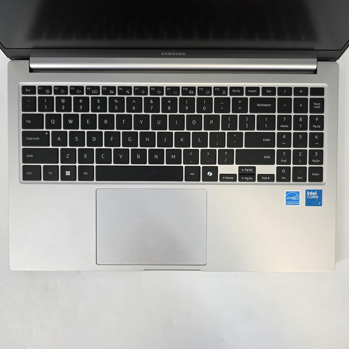 Galaxy Book4 15.6 Silver 1.8 GHz Intel Core 7 16GB RAM 512GB Solid State Drive