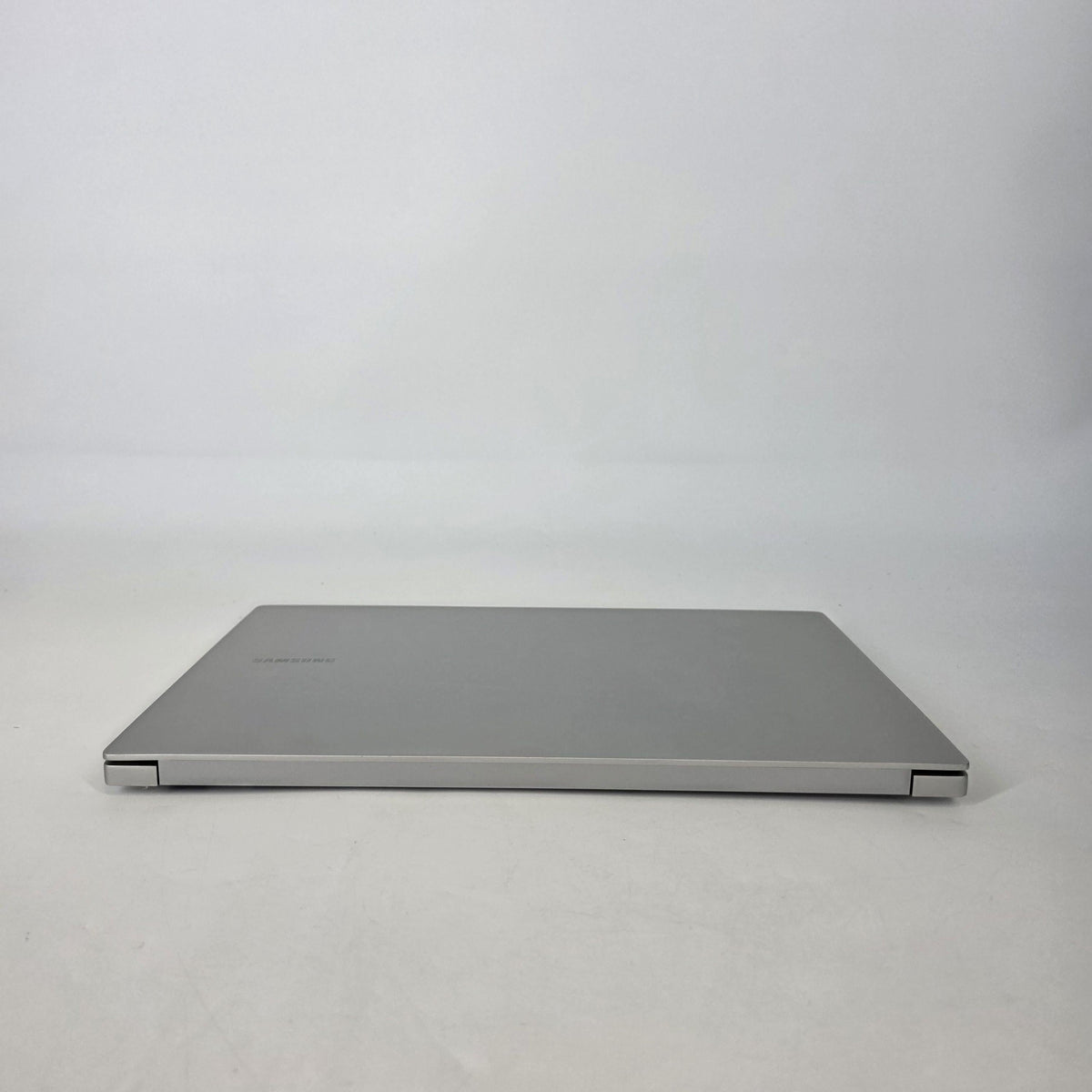 Galaxy Book4 15.6 Silver 1.8 GHz Intel Core 7 16GB RAM 512GB Solid State Drive