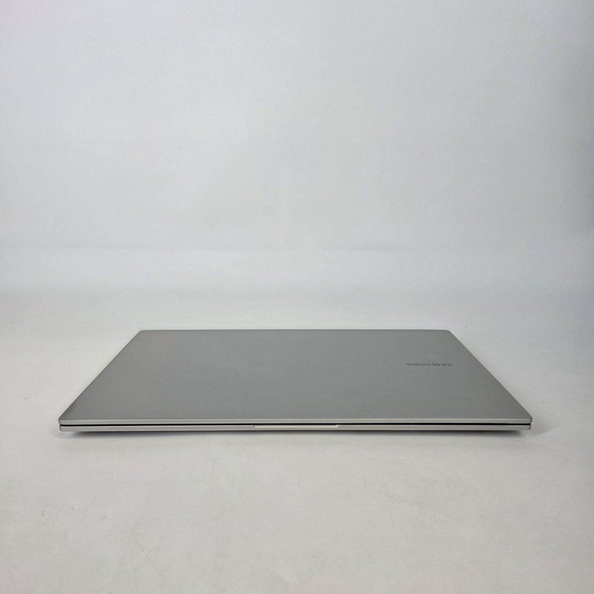 Galaxy Book4 15.6 Silver 1.8 GHz Intel Core 7 16GB RAM 512GB Solid State Drive