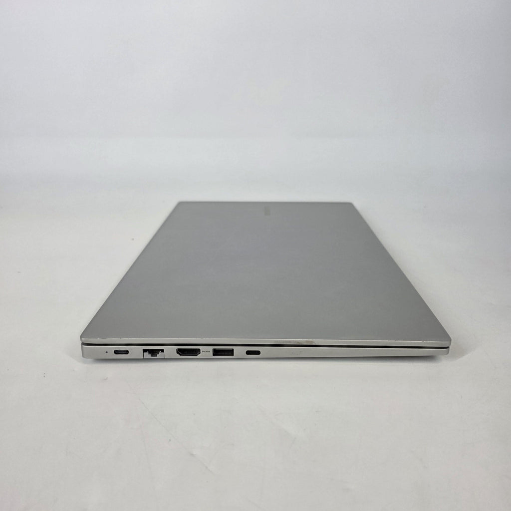Galaxy Book4 15.6 Silver 1.8 GHz Intel Core 7 16GB RAM 512GB Solid State Drive