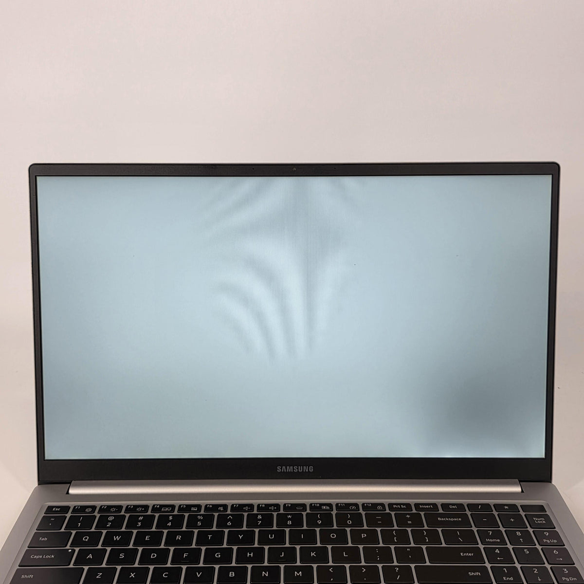 Galaxy Book4 15.6 Silver 1.8 GHz Intel Core 7 16GB RAM 512GB Solid State Drive