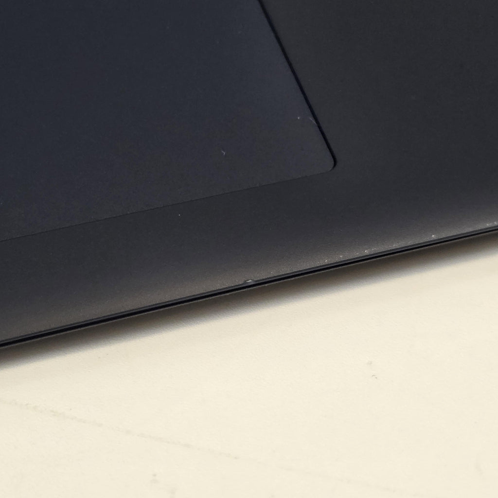Dell Alienware 16 Aurora Interstellar Indigo 2.5 GHz Intel Core 7 Series 2 16GB RAM 1TB Solid State Drive NVIDIA GeForce RTX 5060 8 GB