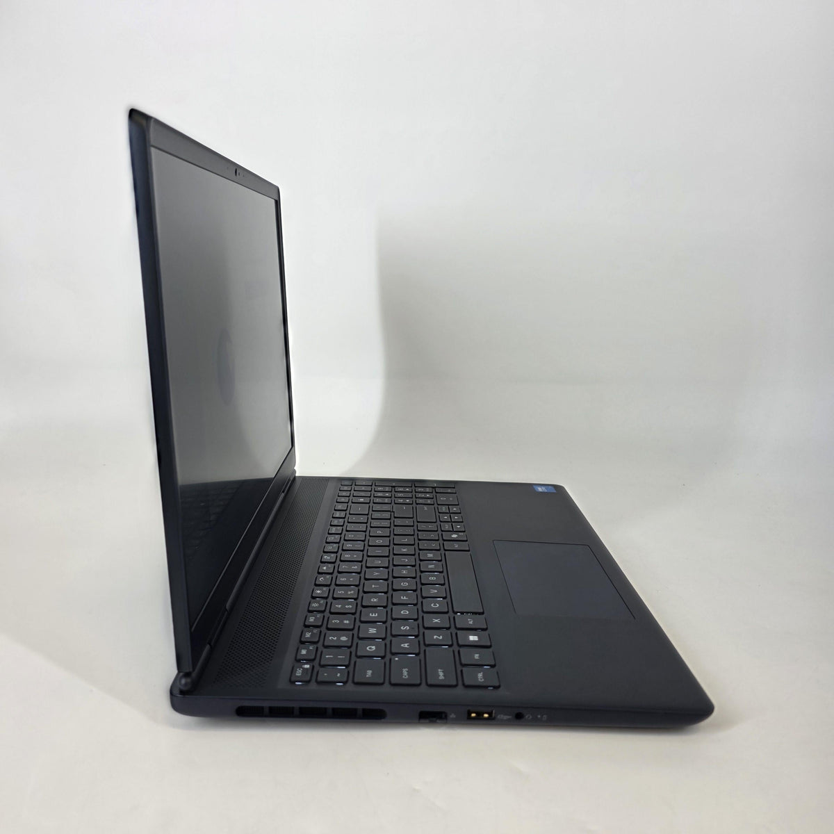 Dell Alienware 16 Aurora Interstellar Indigo 2.5 GHz Intel Core 7 Series 2 16GB RAM 1TB Solid State Drive NVIDIA GeForce RTX 5060 8 GB