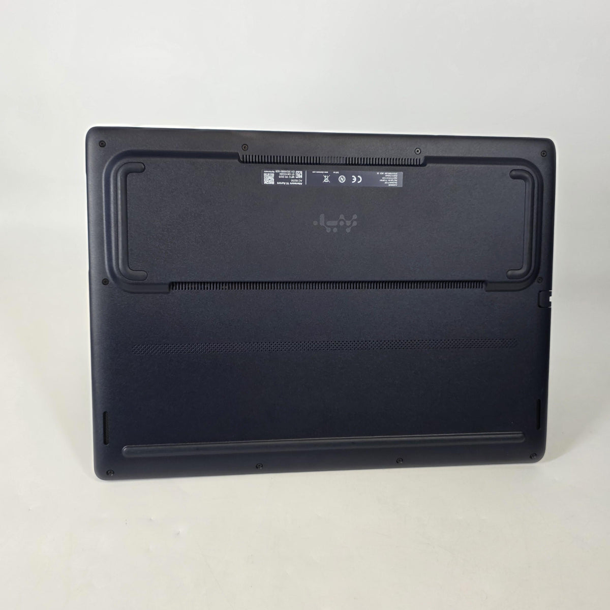 Dell Alienware 16 Aurora Interstellar Indigo 2.5 GHz Intel Core 7 Series 2 16GB RAM 1TB Solid State Drive NVIDIA GeForce RTX 5060 8 GB