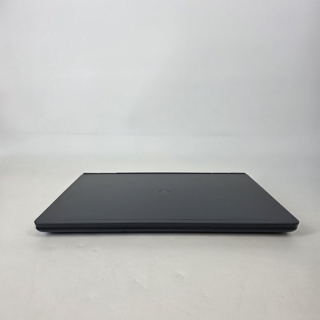 Dell Alienware 16 Aurora Interstellar Indigo 2.5 GHz Intel Core 7 Series 2 16GB RAM 1TB Solid State Drive NVIDIA GeForce RTX 5060 8 GB