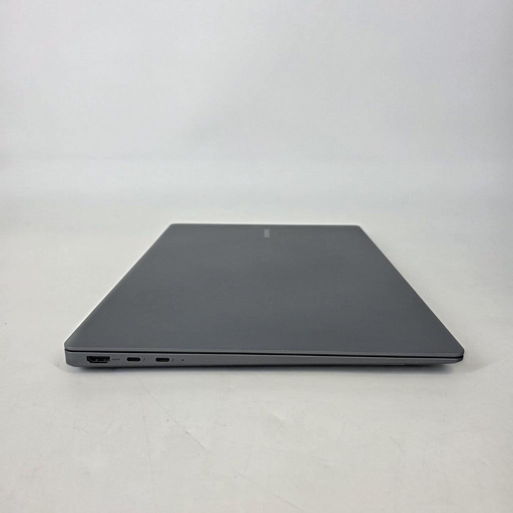 Galaxy Book4 Ultra 16 Gray 2.5 GHz Intel Core Ultra 9 32GB RAM 1TB Solid State Drive NVIDIA GeForce RTX 4070 8 GB
