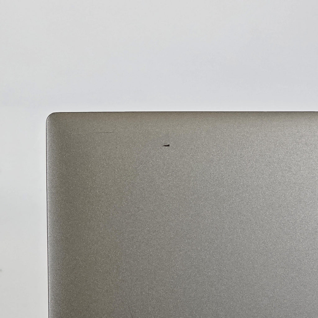 Precision 5570 15.6 Gray 2.3 GHz Intel Core i7 12th Gen. 16GB RAM 256GB Solid State Drive NVIDIA RTX A2000 8 GB