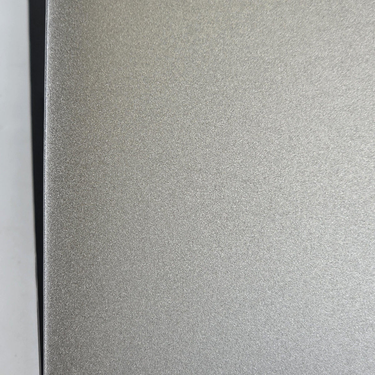 Precision 5570 15.6 Gray 2.3 GHz Intel Core i7 12th Gen. 16GB RAM 256GB Solid State Drive NVIDIA RTX A2000 8 GB