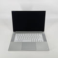 Razer Blade 15 Studio Edition 2020 Silver 2.3 GHz Intel Core i7 10th Gen. 32GB RAM 1TB Solid State Drive NVIDIA Quadro RTX 5000 16 GB