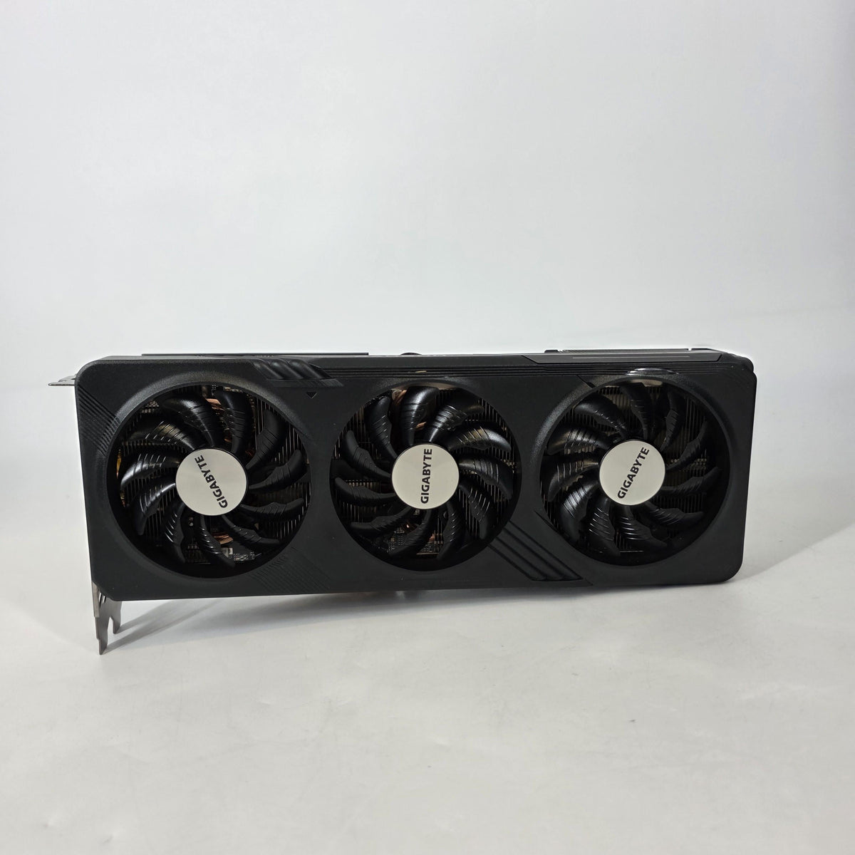 AMD Radeon RX 7600 XT 16GB RAM