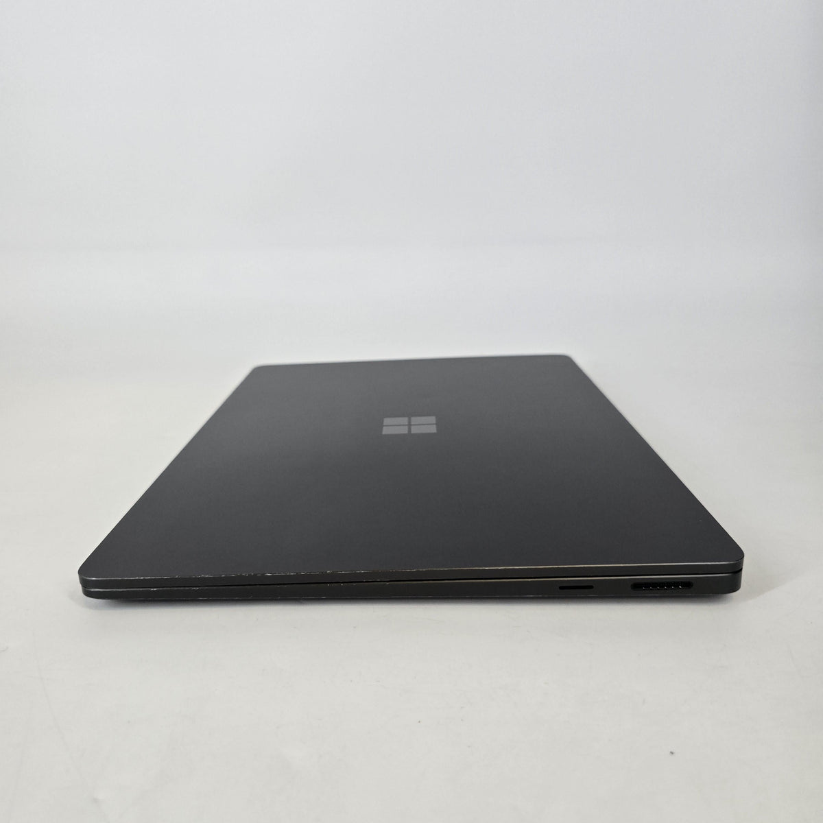 Microsoft Surface Laptop 7 15 Black WiFi 3.4 GHz Qualcomm Snapdragon X Elite 32GB RAM 1TB Solid State Drive