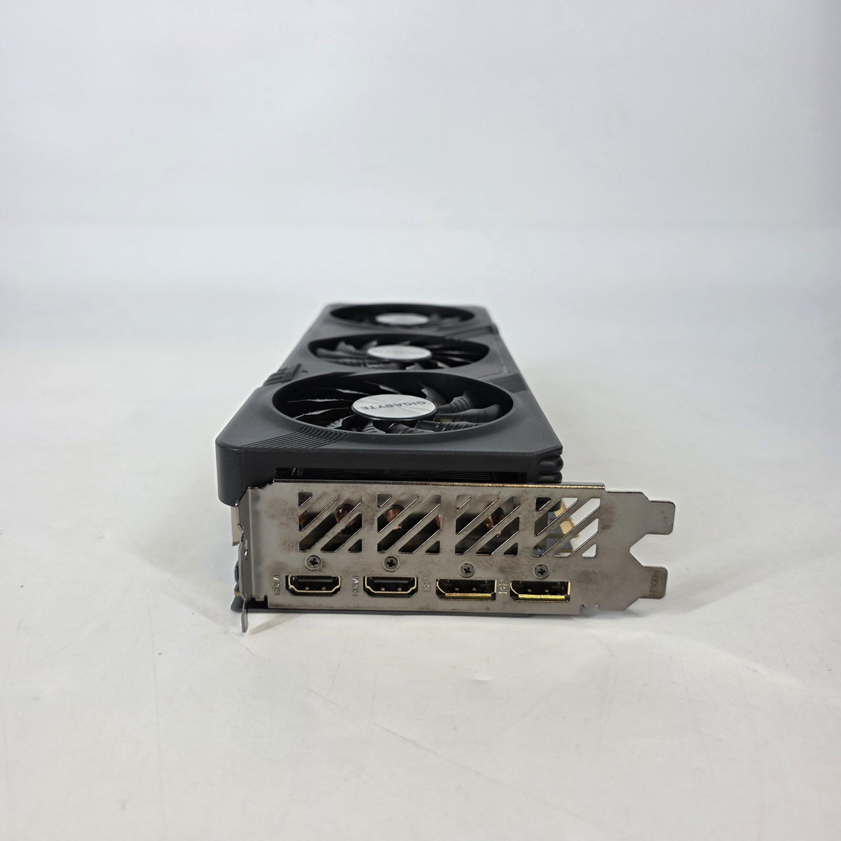 AMD Radeon RX 7600 XT 16GB RAM