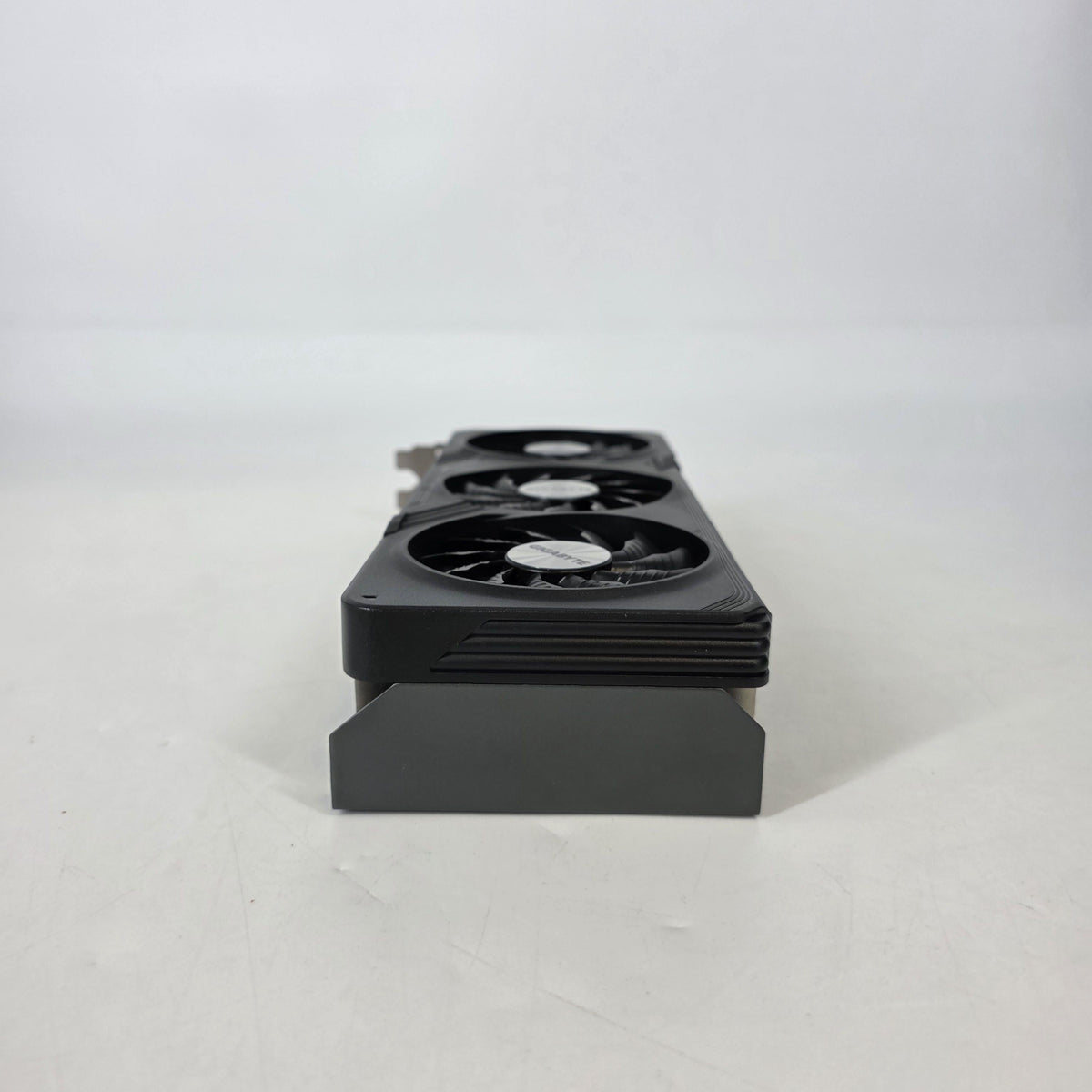 AMD Radeon RX 7600 XT 16GB RAM