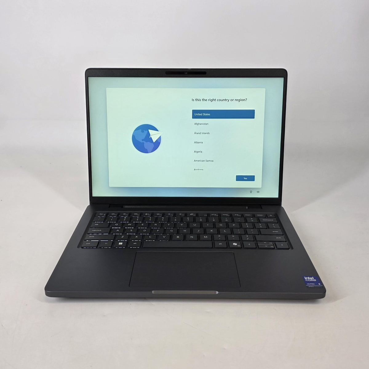 Pro Max 14 MC14250 Magnetite 2.4 GHz Intel Core Ultra 5 Series 2 32GB RAM 512GB Solid State Drive
