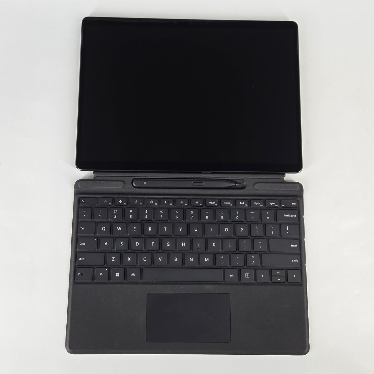 Microsoft Surface Pro 9 13 Graphite WiFi 2.7 GHz Intel Core i7 12th Gen. 16GB RAM 256GB Solid State Drive