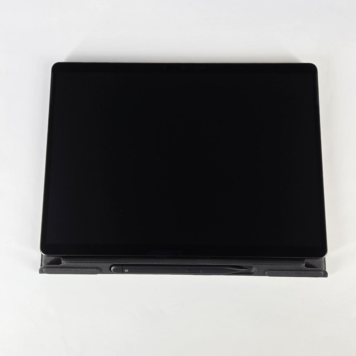 Microsoft Surface Pro 9 13 Graphite WiFi 2.7 GHz Intel Core i7 12th Gen. 16GB RAM 256GB Solid State Drive