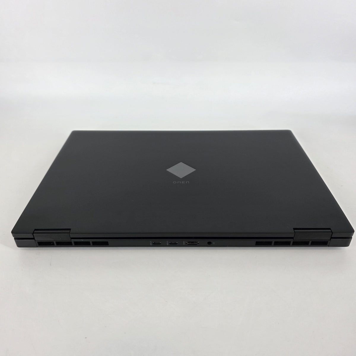 HP Omen 16 Black 2.3 GHz Intel Core i7 12th Gen. 16GB RAM 1TB Solid State Drive NVIDIA GeForce RTX 3050 Ti 4 GB