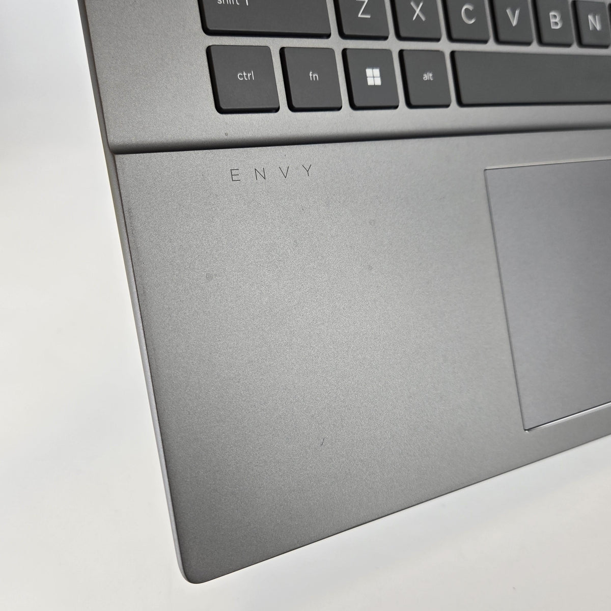 HP Envy 17 Gray 1.7 GHz Intel Core i7 13th Gen. 12GB RAM 1TB Solid State Drive