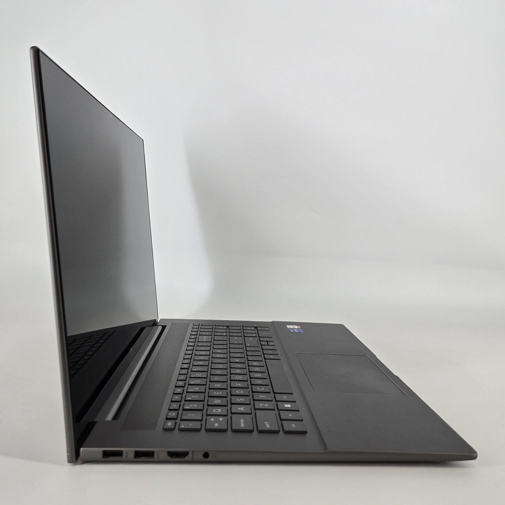HP Envy 17 Gray 1.7 GHz Intel Core i7 13th Gen. 12GB RAM 1TB Solid State Drive