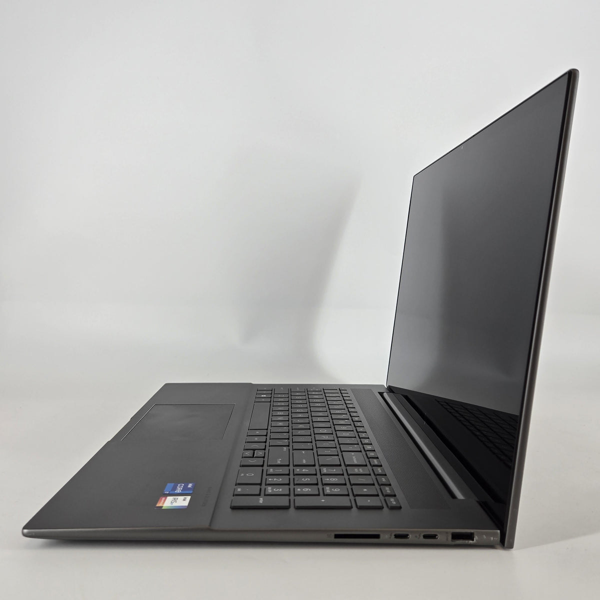 HP Envy 17 Gray 1.7 GHz Intel Core i7 13th Gen. 12GB RAM 1TB Solid State Drive