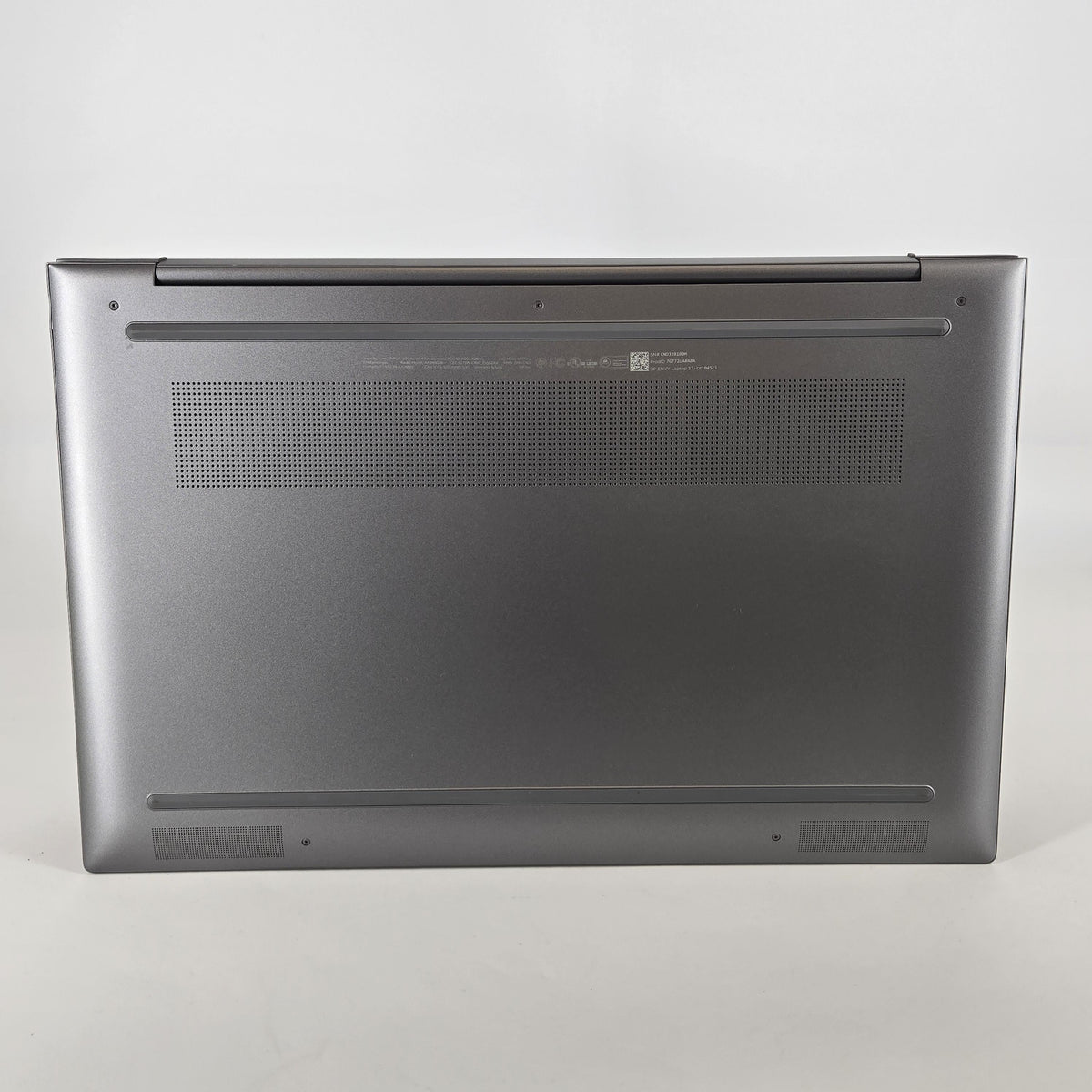HP Envy 17 Gray 1.7 GHz Intel Core i7 13th Gen. 12GB RAM 1TB Solid State Drive