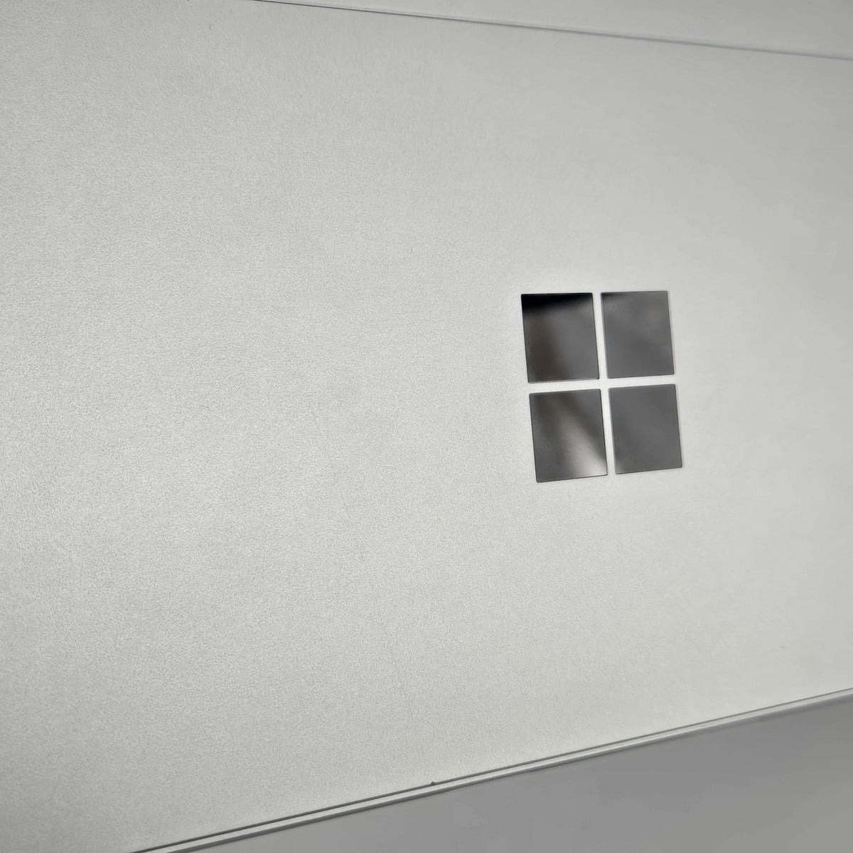 Microsoft Surface Pro 9 13 Platinum WiFi 2.5 GHz Intel Core i5 12th Gen. 8GB RAM 256GB Solid State Drive