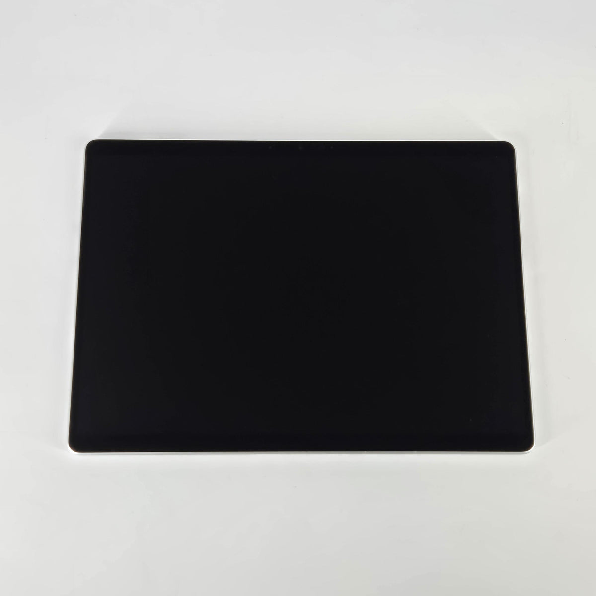 Microsoft Surface Pro 9 13 Platinum WiFi 2.5 GHz Intel Core i5 12th Gen. 8GB RAM 256GB Solid State Drive