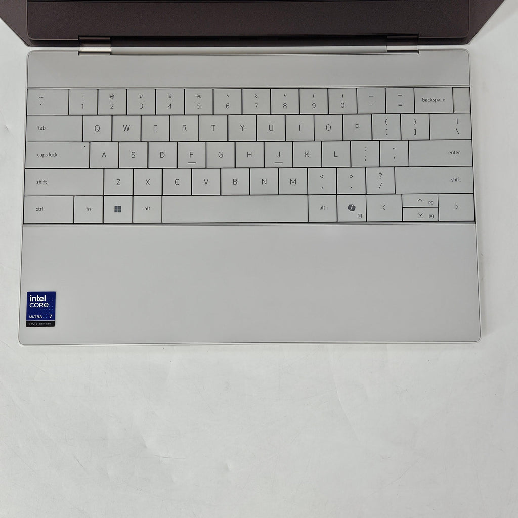 XPS 13 9350 Silver 2.2 GHz Intel Core Ultra 7 Series 2 32GB RAM 1TB Solid State Drive