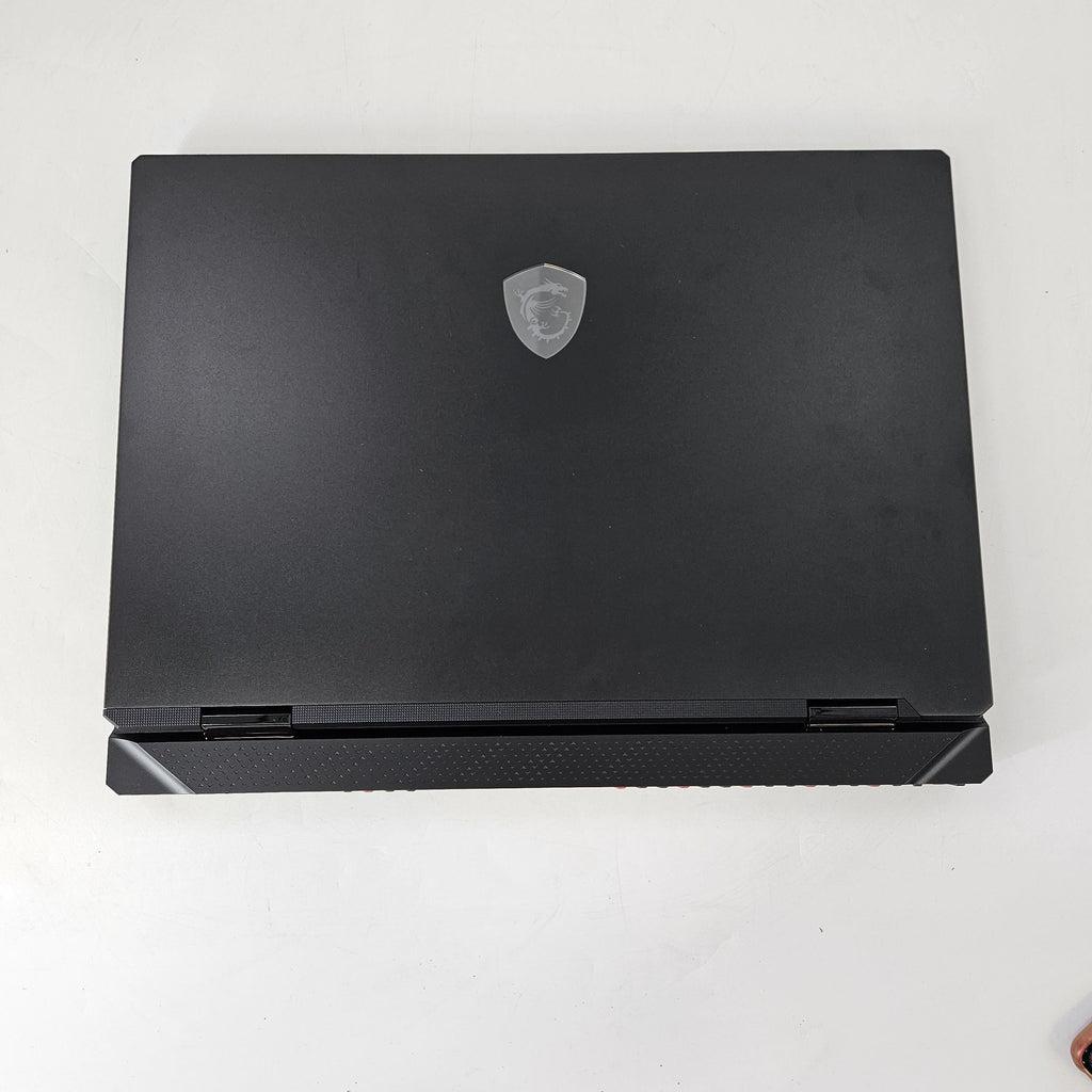 MSI Raider 18 HX 18 Black 2.2 GHz Intel Core i9 14th Gen. 16GB RAM 2TB Solid State Drive NVIDIA GeForce RTX 4080 12 GB
