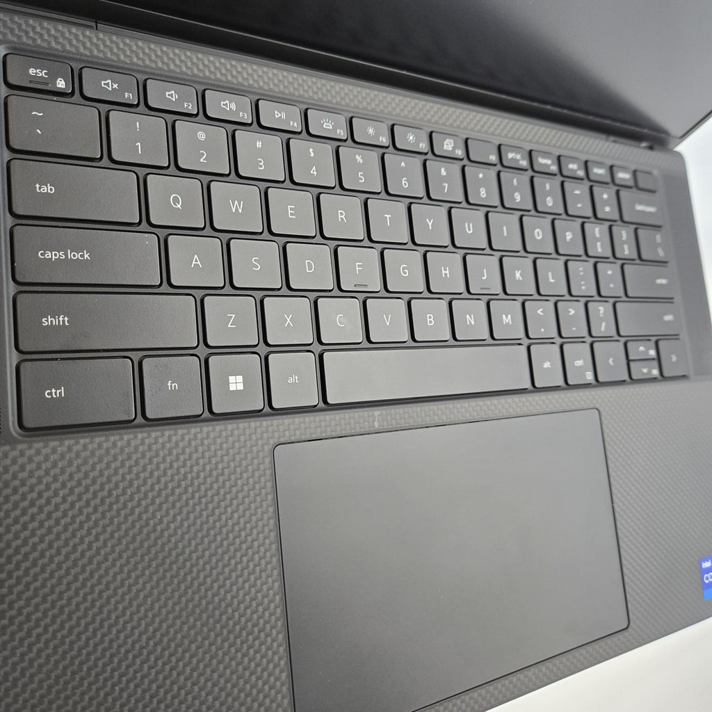 Dell XPS 15 9520 Silver 2.3 GHz Intel Core i7 12th Gen. 16GB RAM 1TB Solid State Drive NVIDIA GeForce RTX 3050 4 GB
