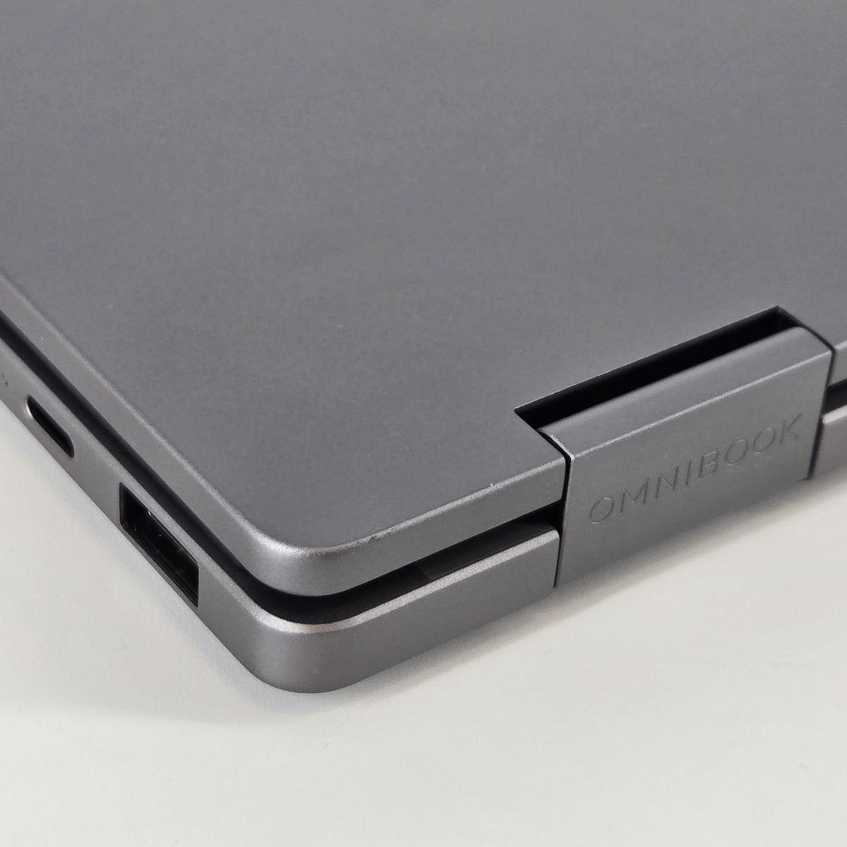 HP OmniBook X Flip 16 Eclipse Gray 2.0 GHz AMD Ryzen AI 5 430 16GB RAM 512GB Solid State Drive