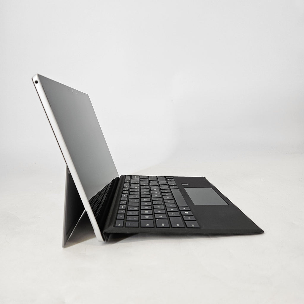 Microsoft Surface Pro 7 12.3 Black WiFi 1.3 GHz Intel Core i7 10th Gen. 16GB RAM 256GB Solid State Drive