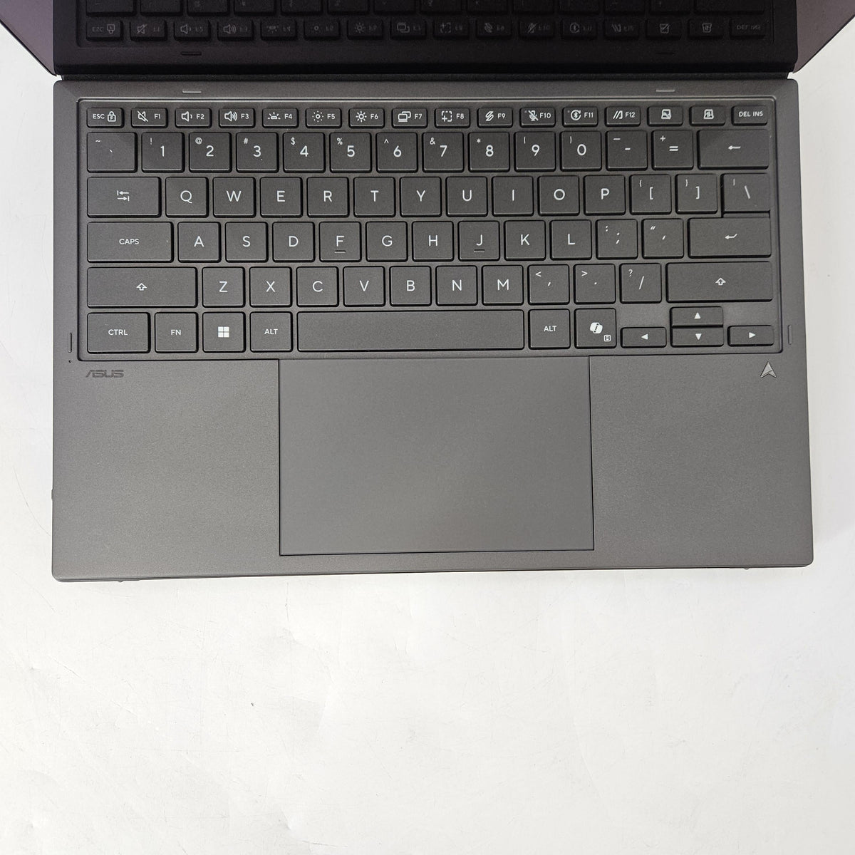 Zenbook Duo 14 Gray 2.1 GHz Intel Core Ultra X9 Series 3 32GB RAM 2TB Solid State Drive
