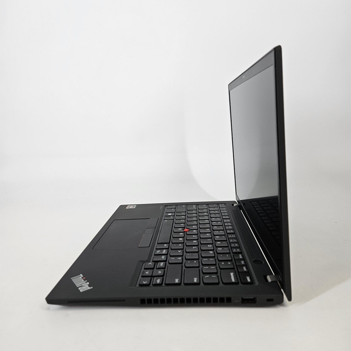 Lenovo ThinkPad P14s Gen 4 Black 3.3 GHz AMD Ryzen 7 Pro 7840U 32GB RAM 512GB Solid State Drive