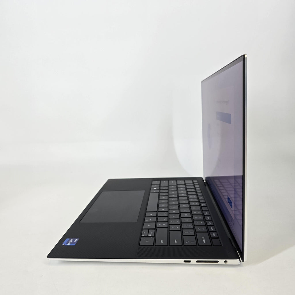 Dell XPS 15 9520 Silver 2.5 GHz Intel Core i9 12th Gen. 32GB RAM 1TB Solid State Drive NVIDIA GeForce RTX 3050 Ti 4 GB