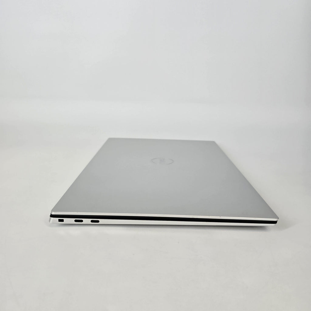Dell XPS 15 9520 Silver 2.5 GHz Intel Core i9 12th Gen. 32GB RAM 1TB Solid State Drive NVIDIA GeForce RTX 3050 Ti 4 GB