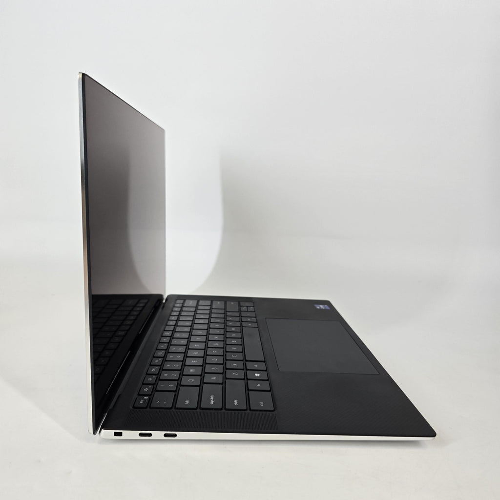 Dell XPS 15 9510 Silver 2.5 GHz Intel Core i9 11th Gen. 32GB RAM 1TB Solid State Drive NVIDIA GeForce RTX 3050 Ti 4 GB