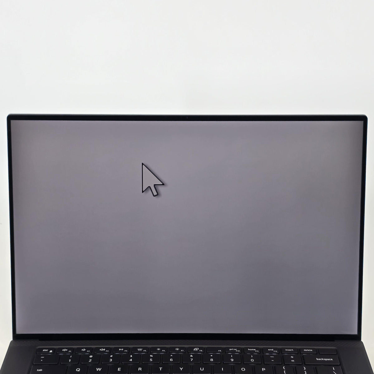 Dell XPS 15 9510 Silver 2.5 GHz Intel Core i9 11th Gen. 32GB RAM 1TB Solid State Drive NVIDIA GeForce RTX 3050 Ti 4 GB
