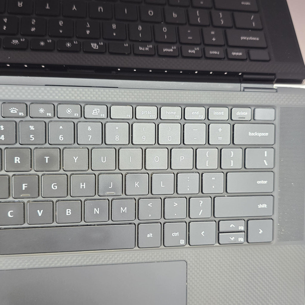 Dell XPS 15 9510 Silver 2.5 GHz Intel Core i9 11th Gen. 32GB RAM 1TB Solid State Drive NVIDIA GeForce RTX 3050 Ti 4 GB
