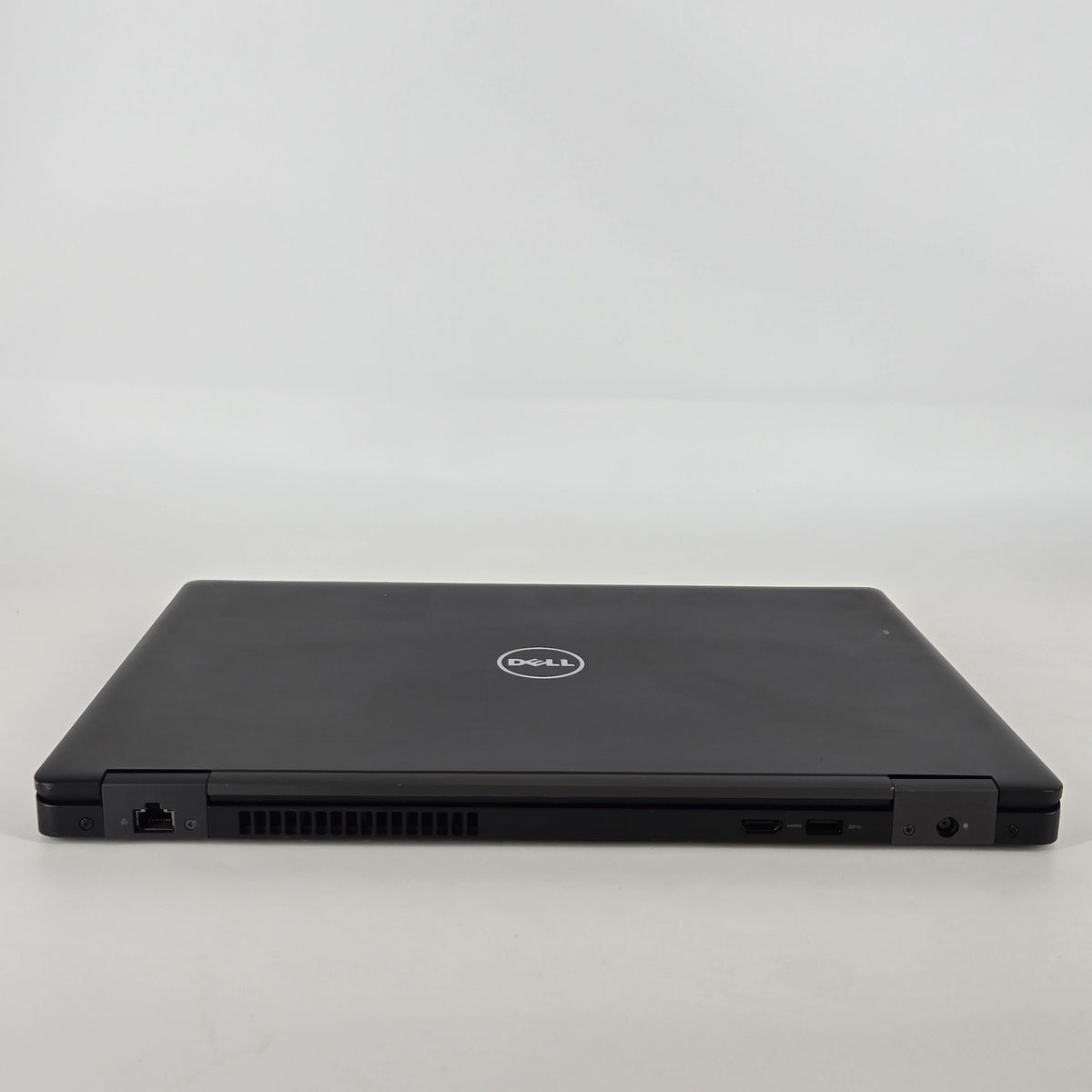 Dell Precision 3520 15.6 Black 2.8 GHz Intel Core i5 7th Gen. 16GB RAM 512GB Solid State Drive NVIDIA Quadro M620 2 GB