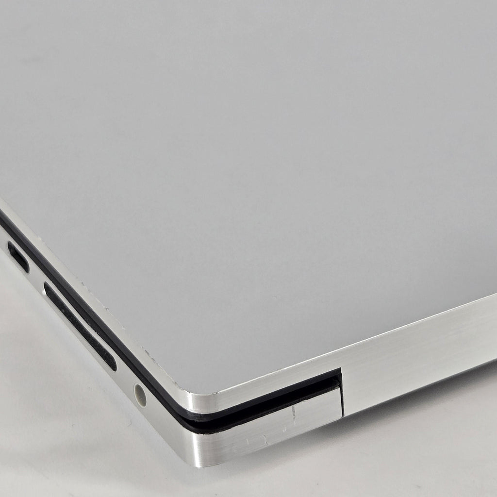 Dell XPS 15 9520 Silver 2.3 GHz Intel Core i7 12th Gen. 64GB RAM 512GB Solid State Drive NVIDIA GeForce RTX 3050 4 GB