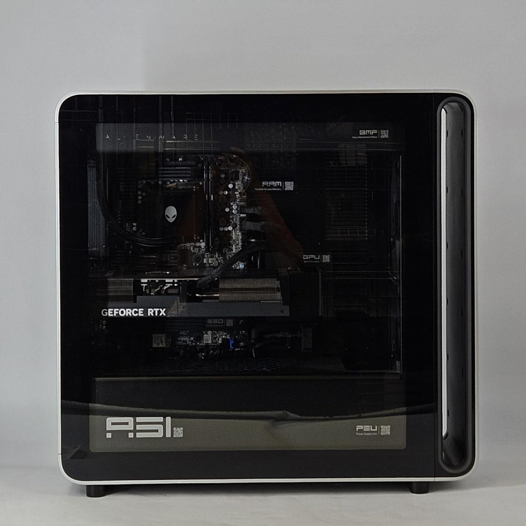 Alienware Area-51 AAT2265 AMD Ryzen 9 9955HX 64GB RAM 2TB Solid State Drive NVIDIA GeForce RTX 5090 32 GB