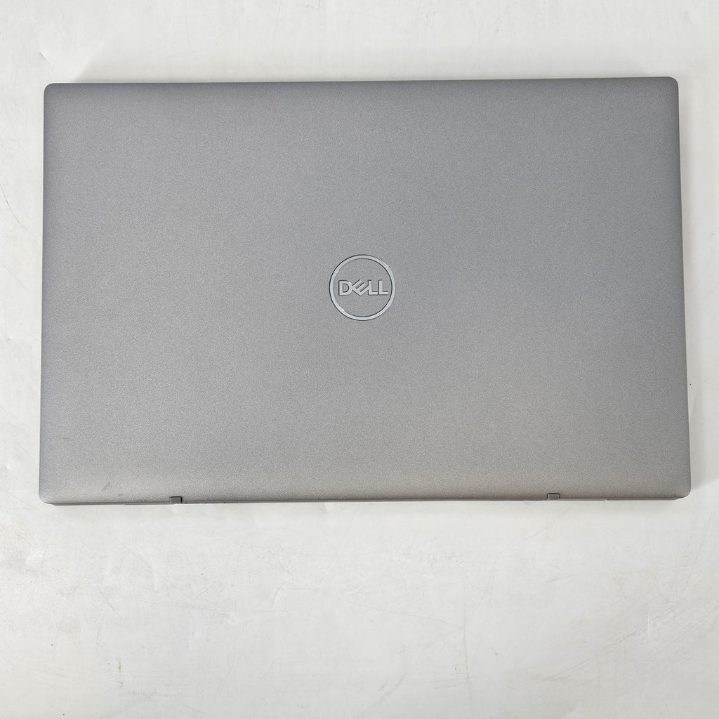 Dell Latitude 3320 13.3 Gray 2.4 GHz Intel Core i5 11th Gen. 8GB RAM 256GB Solid State Drive
