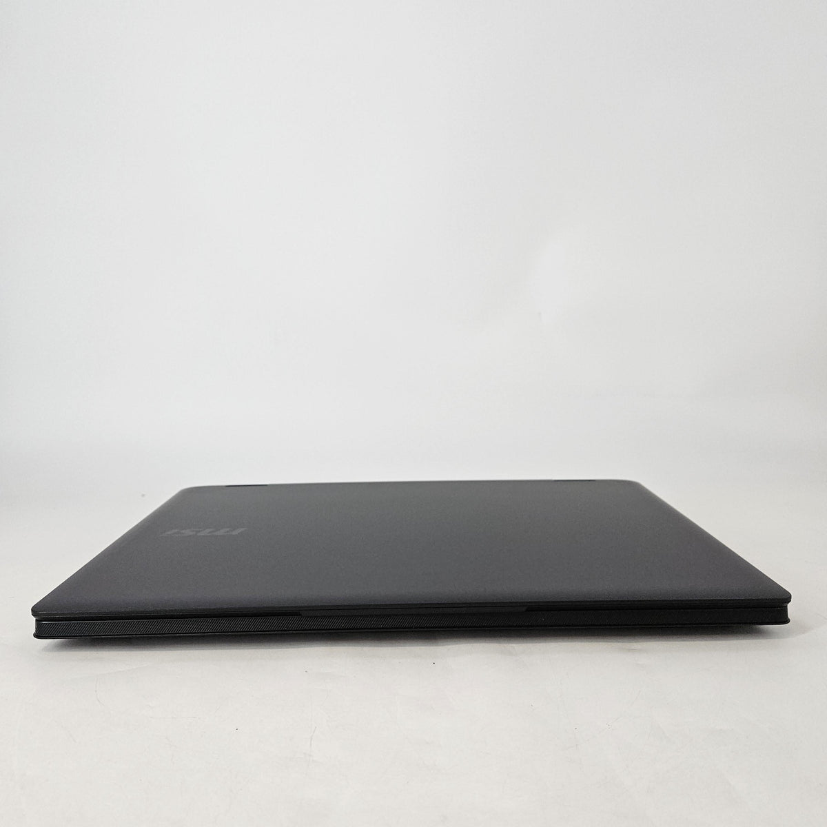 MSI Crosshair 18 HX AI Black 2.7 GHz Intel Core Ultra 9 Series 2 32GB RAM 1TB Solid State Drive NVIDIA GeForce RTX 5070 8 GB