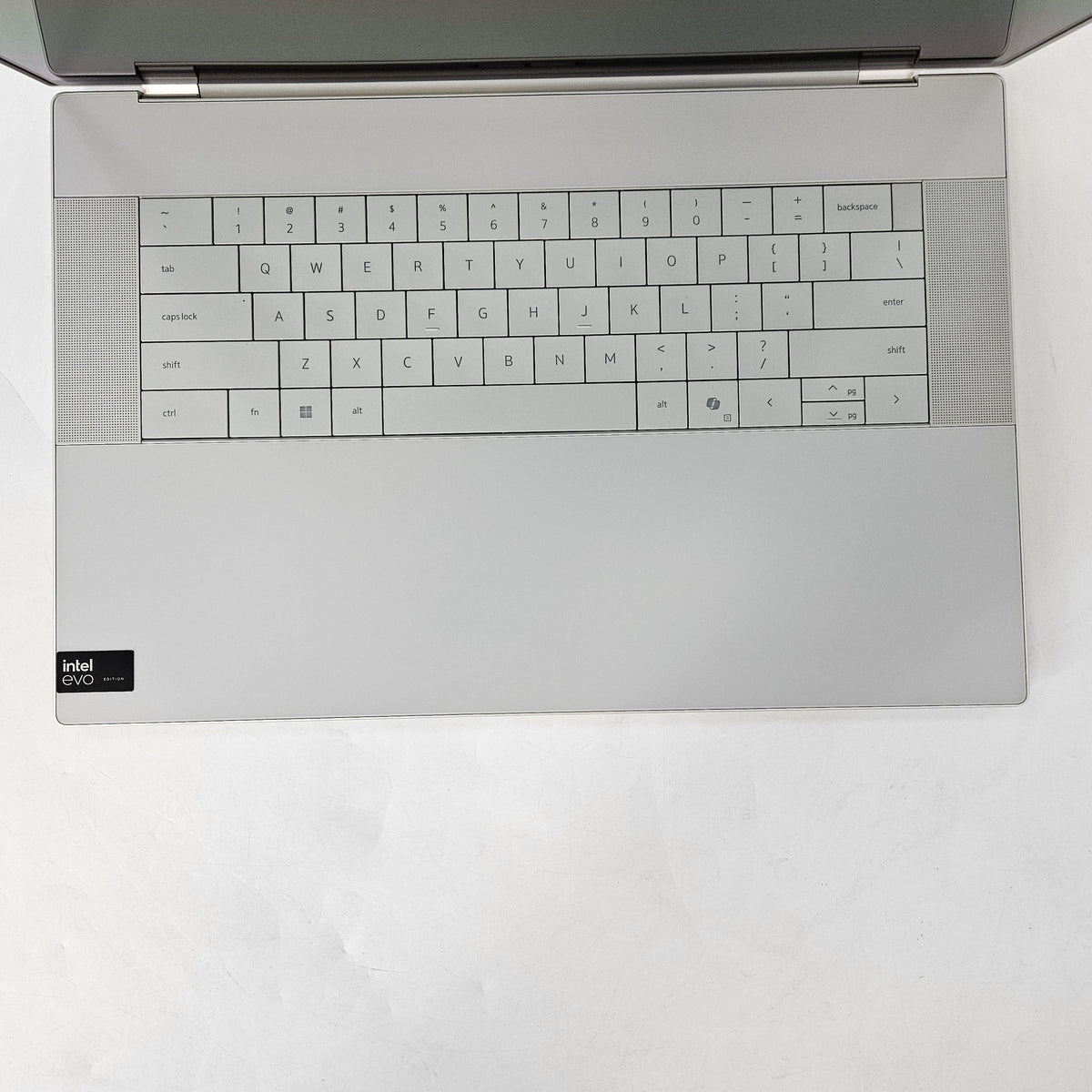 XPS 16 9640 Platinum 2.5 GHz Intel Core Ultra 9 32GB RAM 1TB Solid State Drive NVIDIA GeForce RTX 4070 8 GB