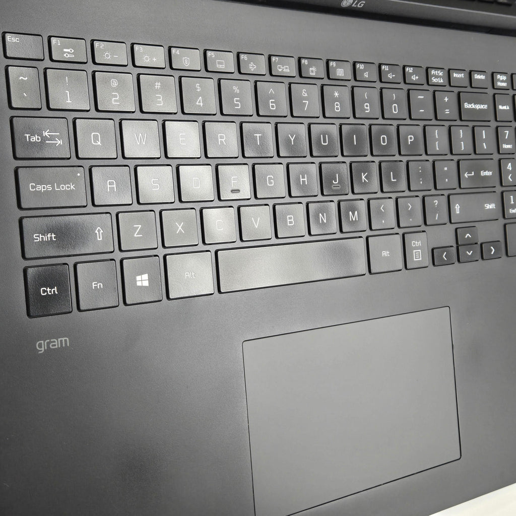 LG Gram 17 Black 2.9 GHz Intel Core i7 11th Gen. 16GB RAM 512GB Solid State Drive